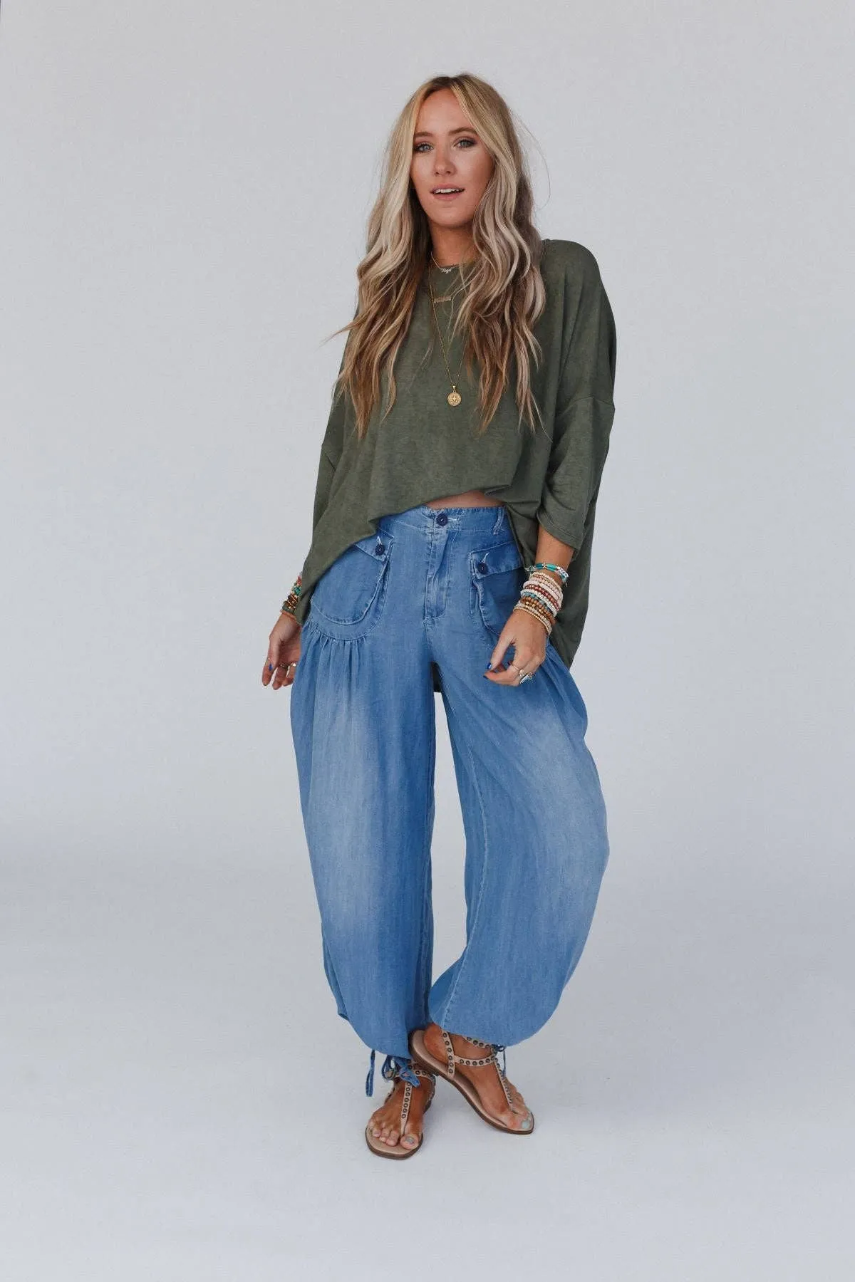 Three Bird Nest Sunday Stroll Oversized Tee - Olive